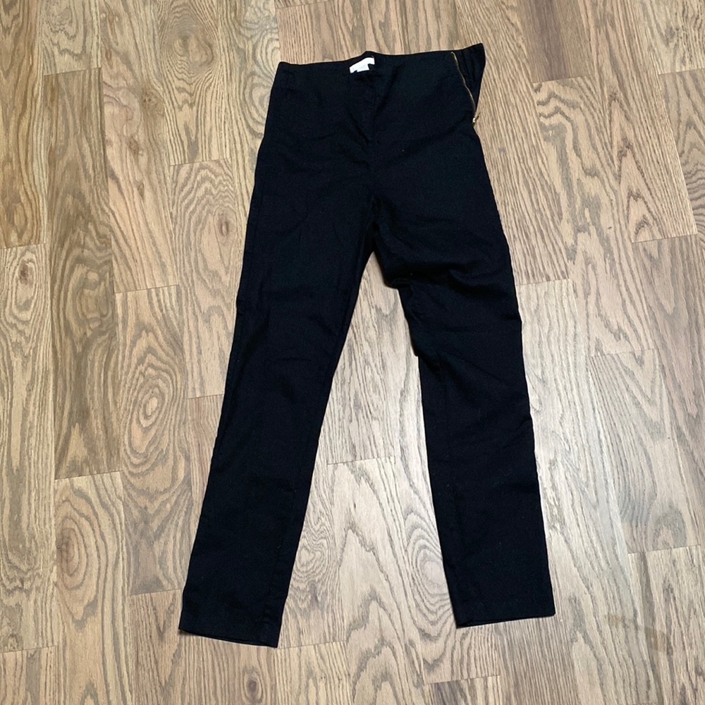 H&M black pants!